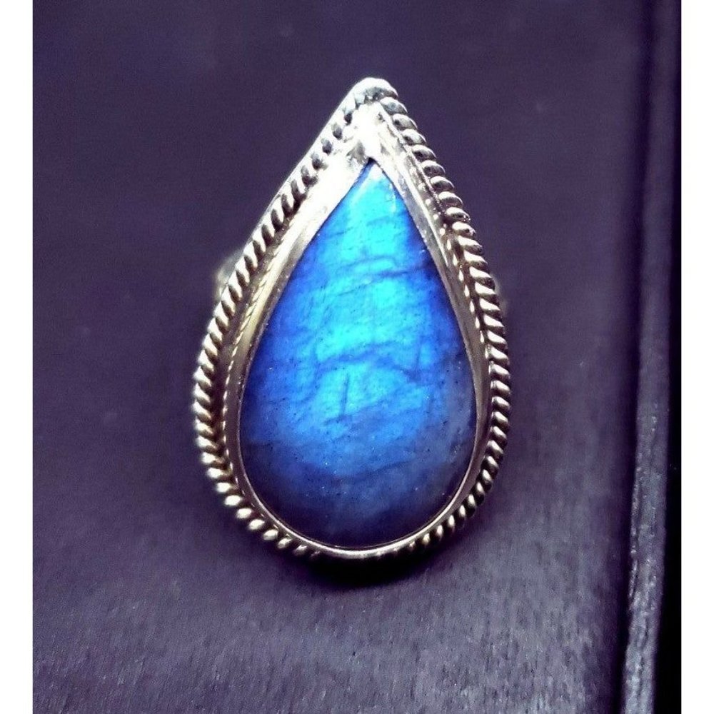 Sterling Silver blue fire labradorite crystal ring statement piece handmade 9
